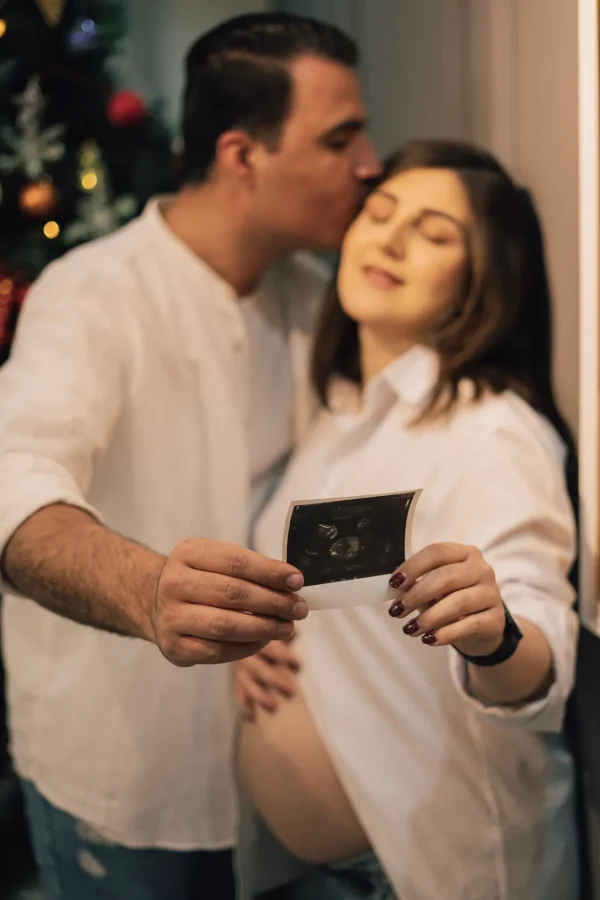 Maternity photography by Nastaran Abdolmaleki, Dubai