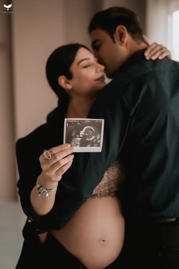 Maternity photography by Nastaran Abdolmaleki, Dubai