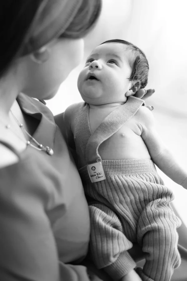 Newborn photography by Nastaran Abdolmaleki, Dubai