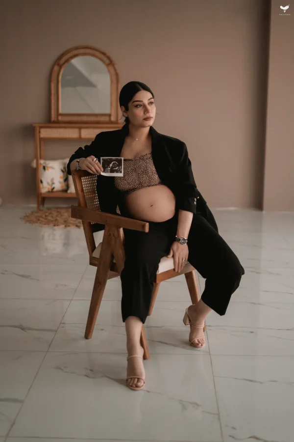 Maternity photography by Nastaran Abdolmaleki, Dubai