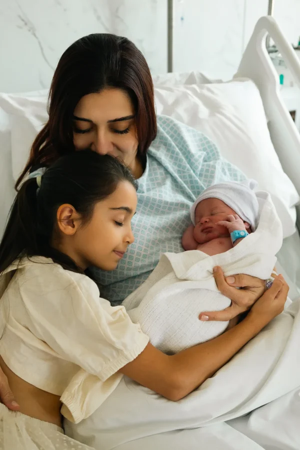 Newborn photography by Nastaran Abdolmaleki, Dubai