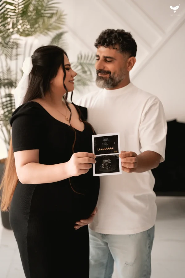 Maternity photography by Nastaran Abdolmaleki, Dubai