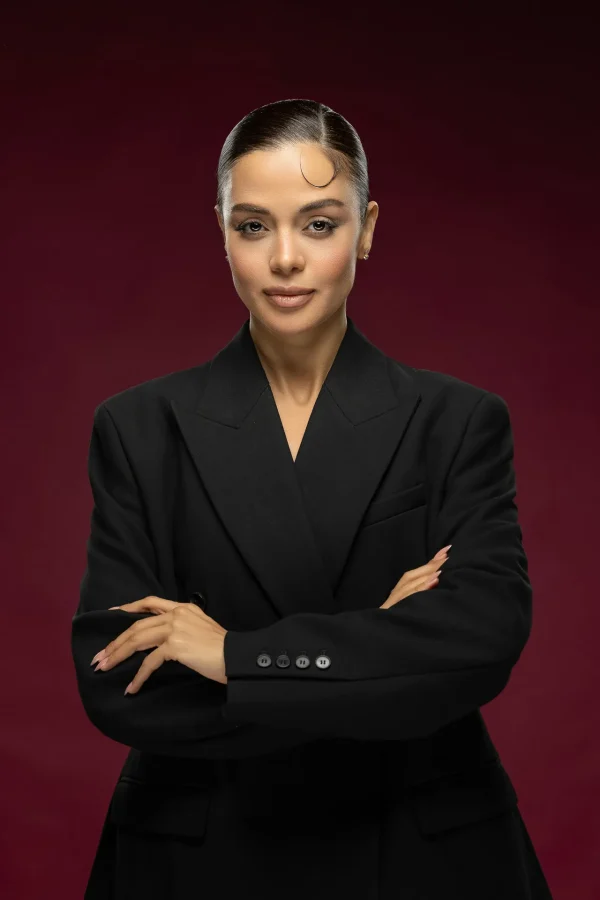 Corporate headshot photography by Nastaran Abdolmaleki, Dubai