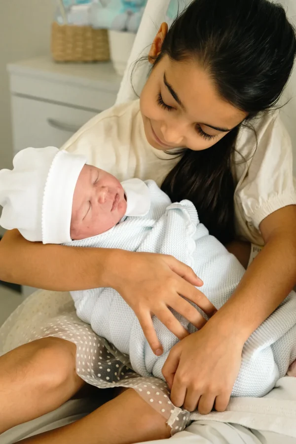 Newborn photography by Nastaran Abdolmaleki, Dubai