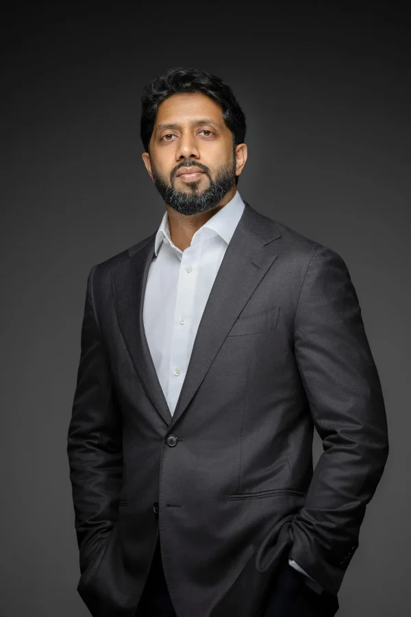 Corporate headshot photography by Nastaran Abdolmaleki, Dubai