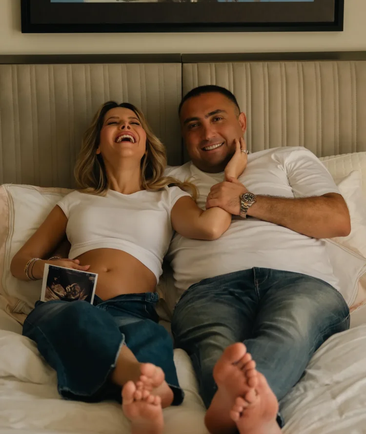 Maternity photography by Nastaran Abdolmaleki, Dubai