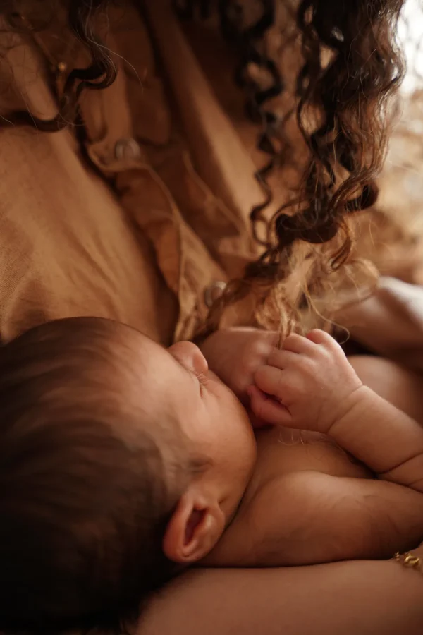 Newborn photography by Nastaran Abdolmaleki, Dubai