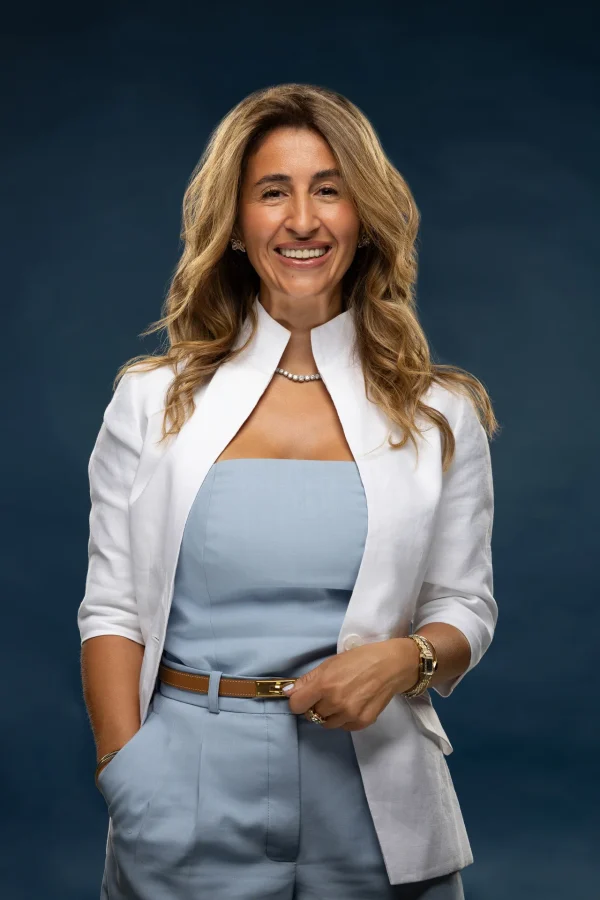 Corporate headshot photography by Nastaran Abdolmaleki, Dubai