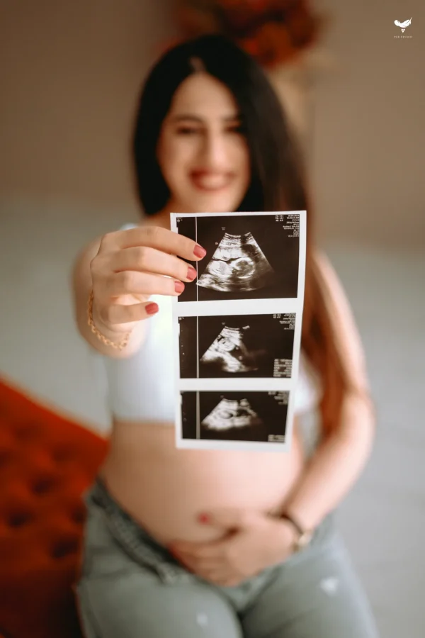 Maternity photography by Nastaran Abdolmaleki, Dubai