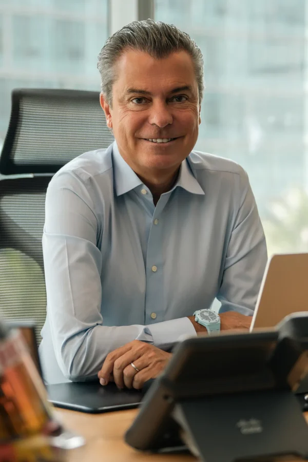 Corporate headshot photography by Nastaran Abdolmaleki, Dubai